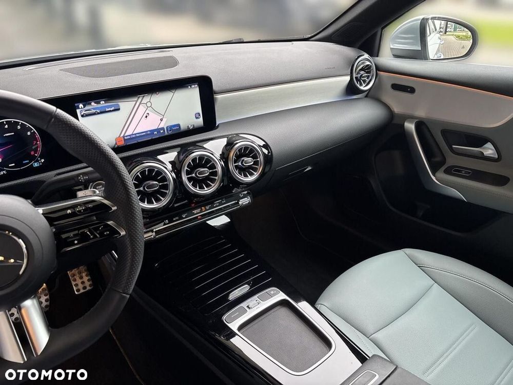Mercedes-Benz Klasa A 200 AMG Line 7G-DCT - 14