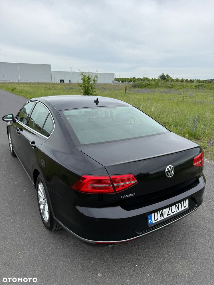 Volkswagen Passat 2.0 TDI BMT 4Mot Highline DSG - 12