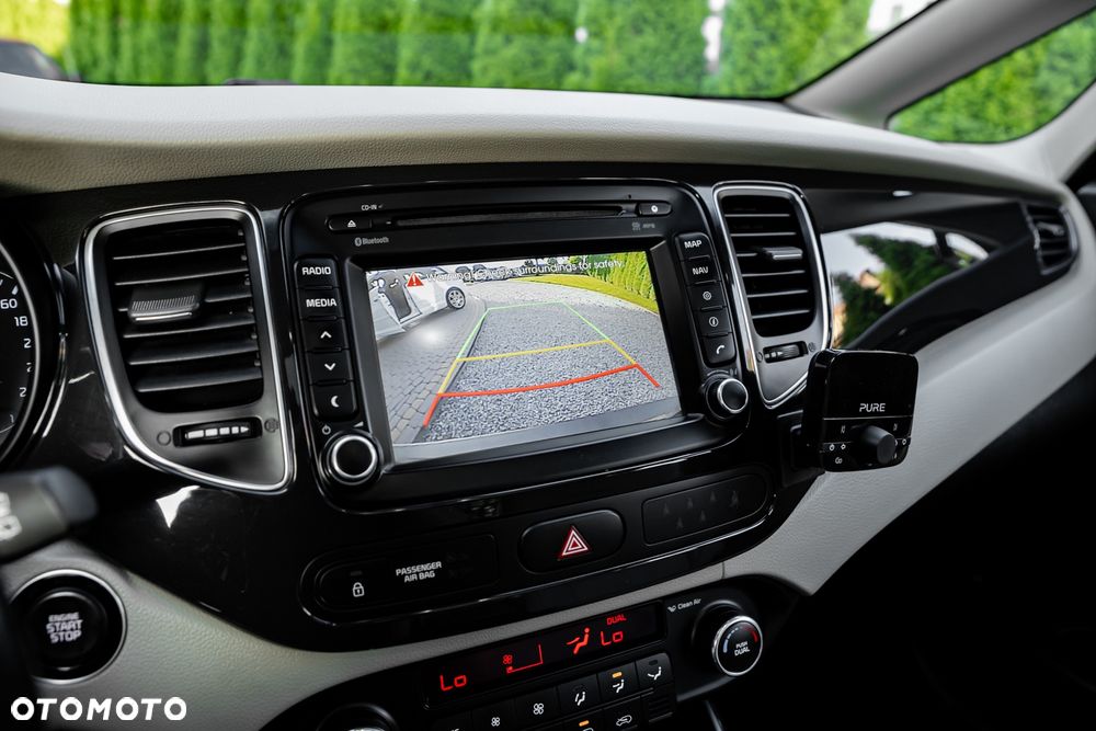 Kia Carens 1.7 CRDi L 7os - 36