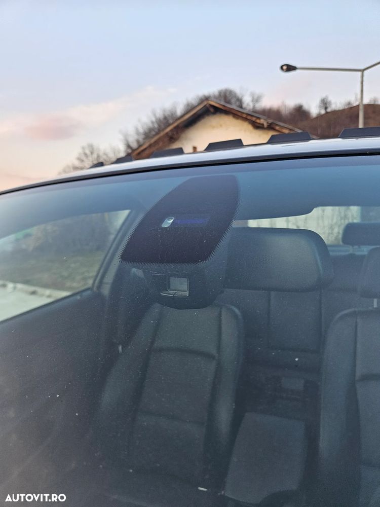 BMW Seria 1 123d - 18