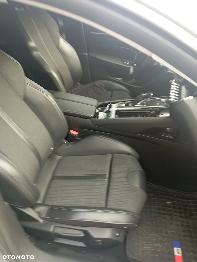 Peugeot 508 225 e-EAT8 Allure - 4