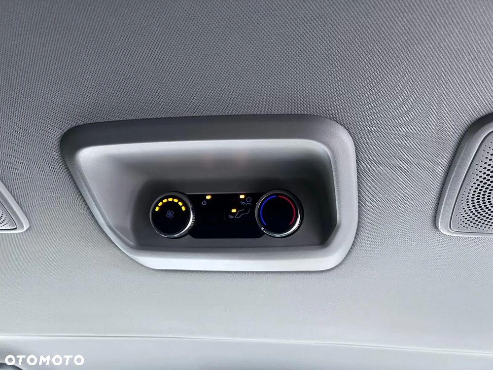 Ford Tourneo Custom 2.0 EcoBlue 320 L2 Titanium - 12