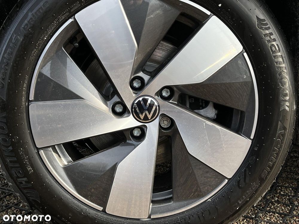 Volkswagen Passat - 13