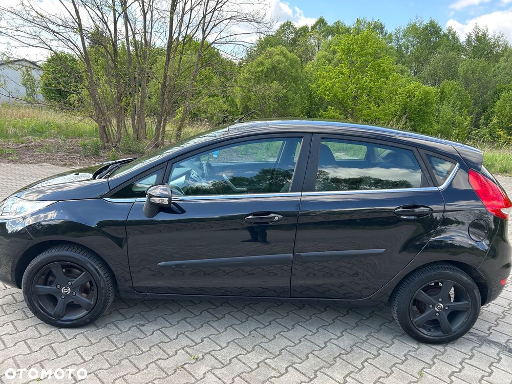 Ford Fiesta 1.4 Ghia - 9