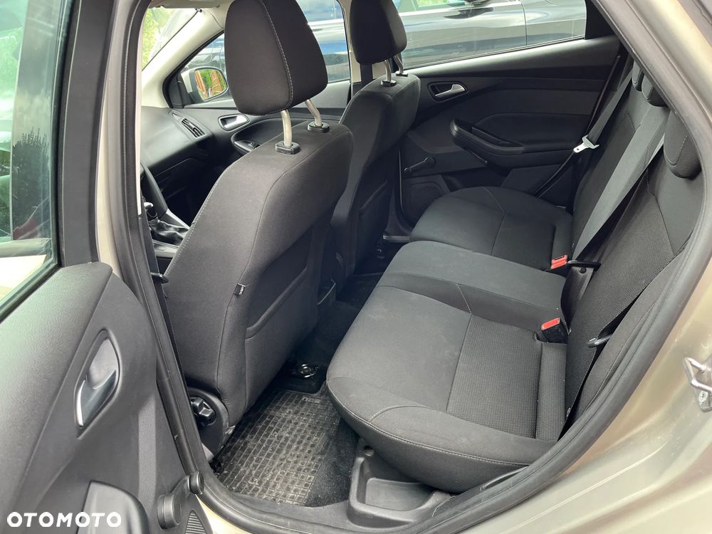 Ford Focus 1.0 EcoBoost Trend - 10
