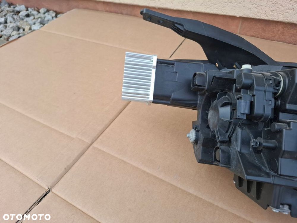 LAMPA PRZEDNIA MG ZS FULL LED LIFT ORYGINAŁ - 7