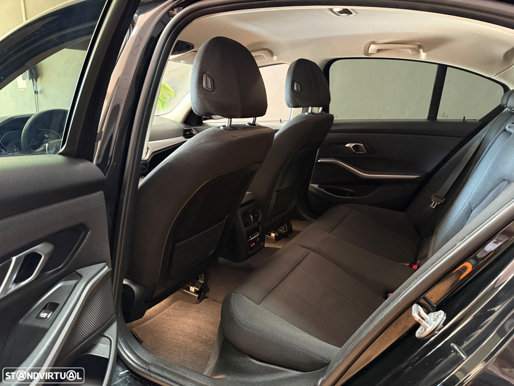 BMW 320 d Auto - 15