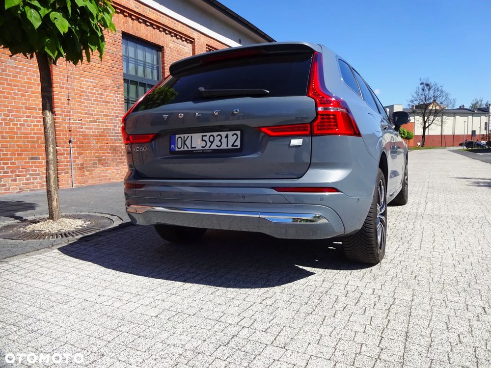 Volvo XC 60 T8 Plug-In Hybrid AWD Ultra Dark - 13