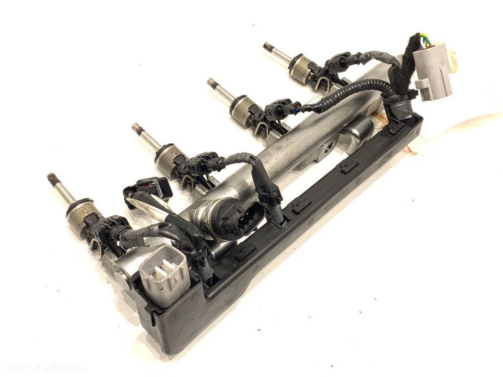 LISTWA WTRYSKOWA  SUZUKI SX4 S-CROSS (JY) 2013 - 2022 1.4 Hybrid (Mild Hybrid) (AKK 414) 95 kW [129 - 2