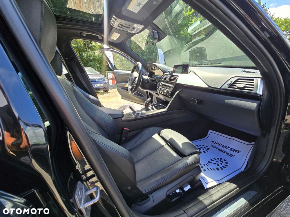 BMW Seria 3 328i xDrive Sport Line - 14