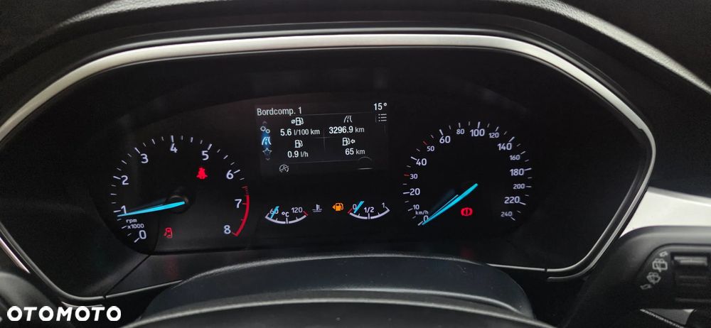 Ford Focus 1.0 EcoBoost STart-Stopp-System TITANIUM - 24