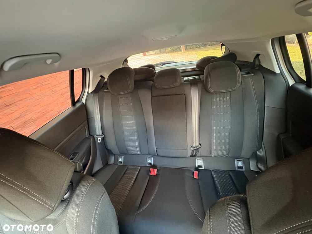 Peugeot 308 - 14