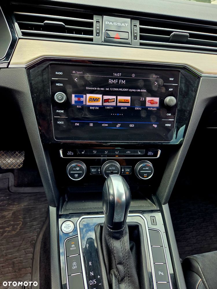 Volkswagen Passat - 18