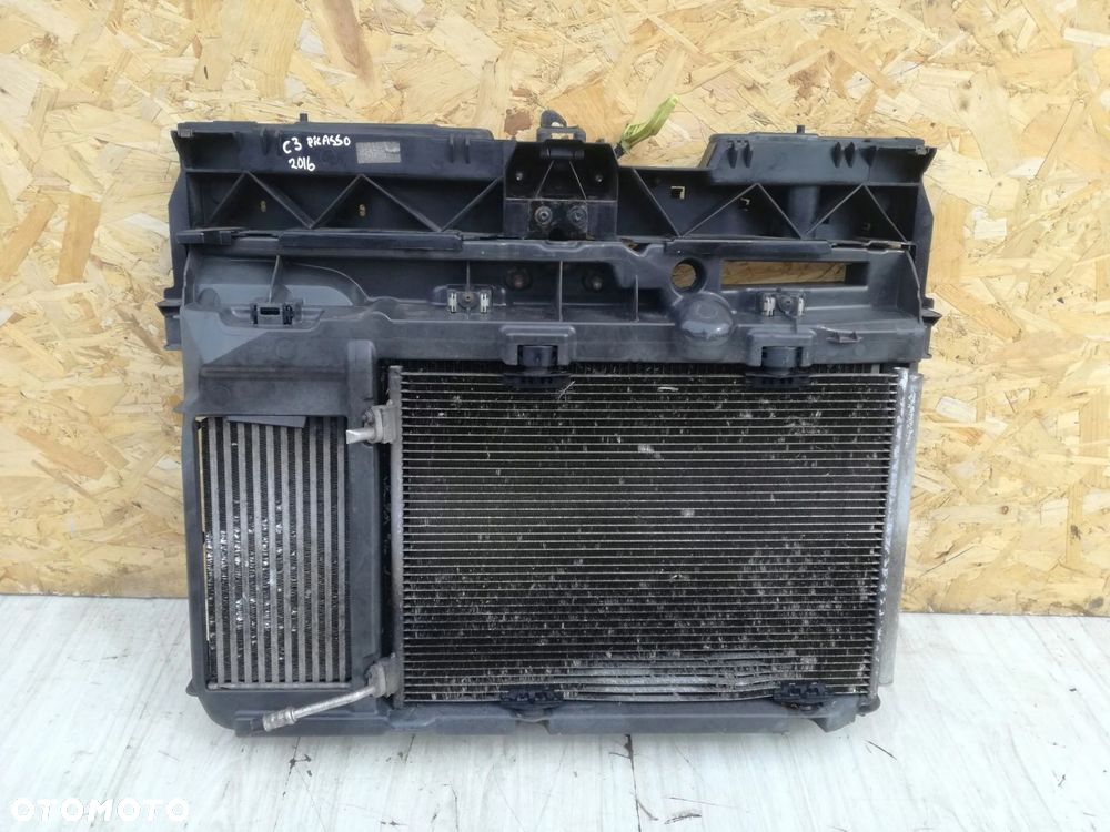 Citroen C3 Picasso 08/17 wzmocnienie pas chłodnice intercooler 1.6 HDI - 2