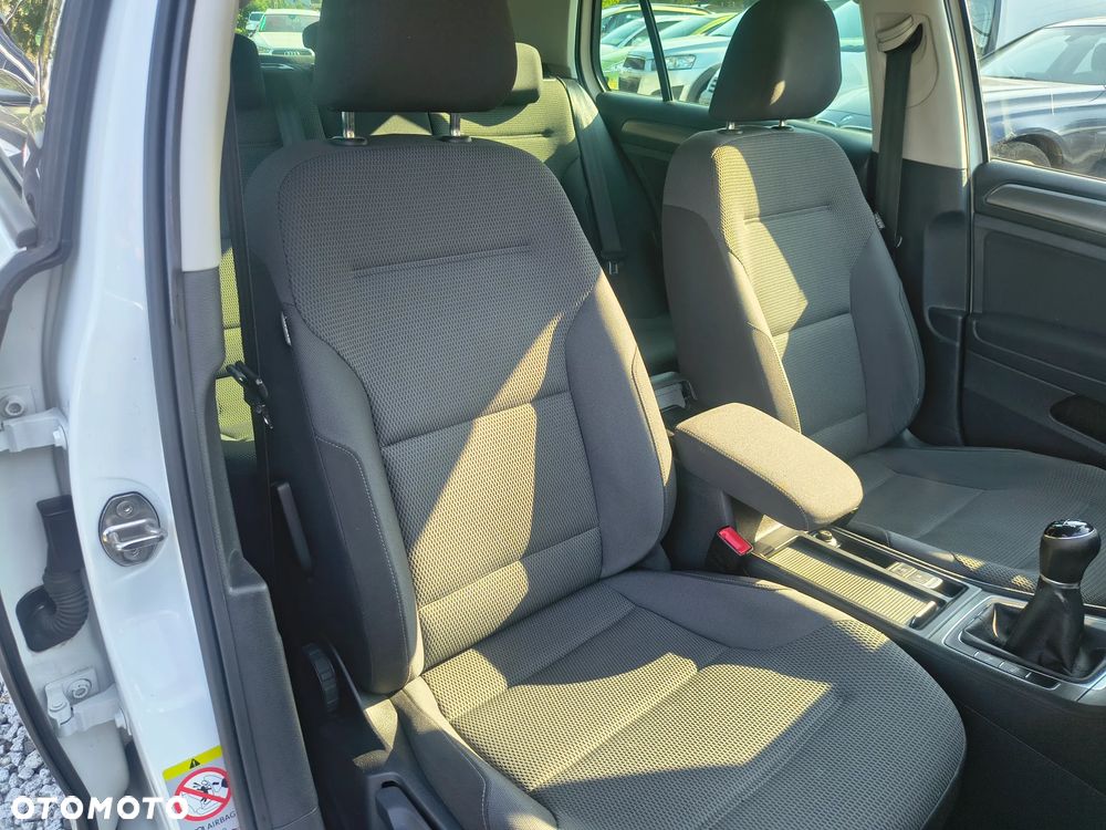 Volkswagen Golf 1.2 TSI BlueMotion Technology Comfortline - 24