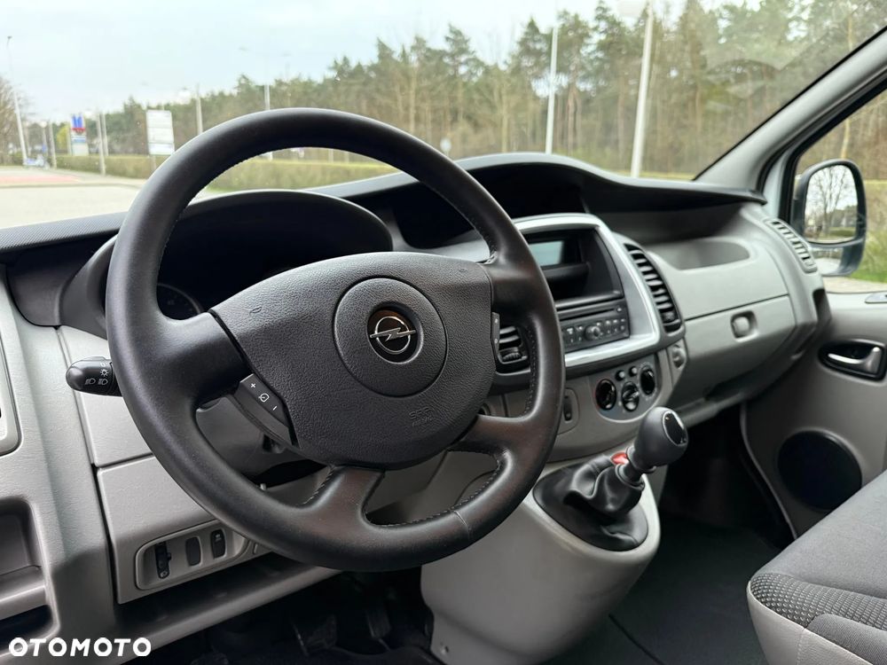 Opel Vivaro - 21