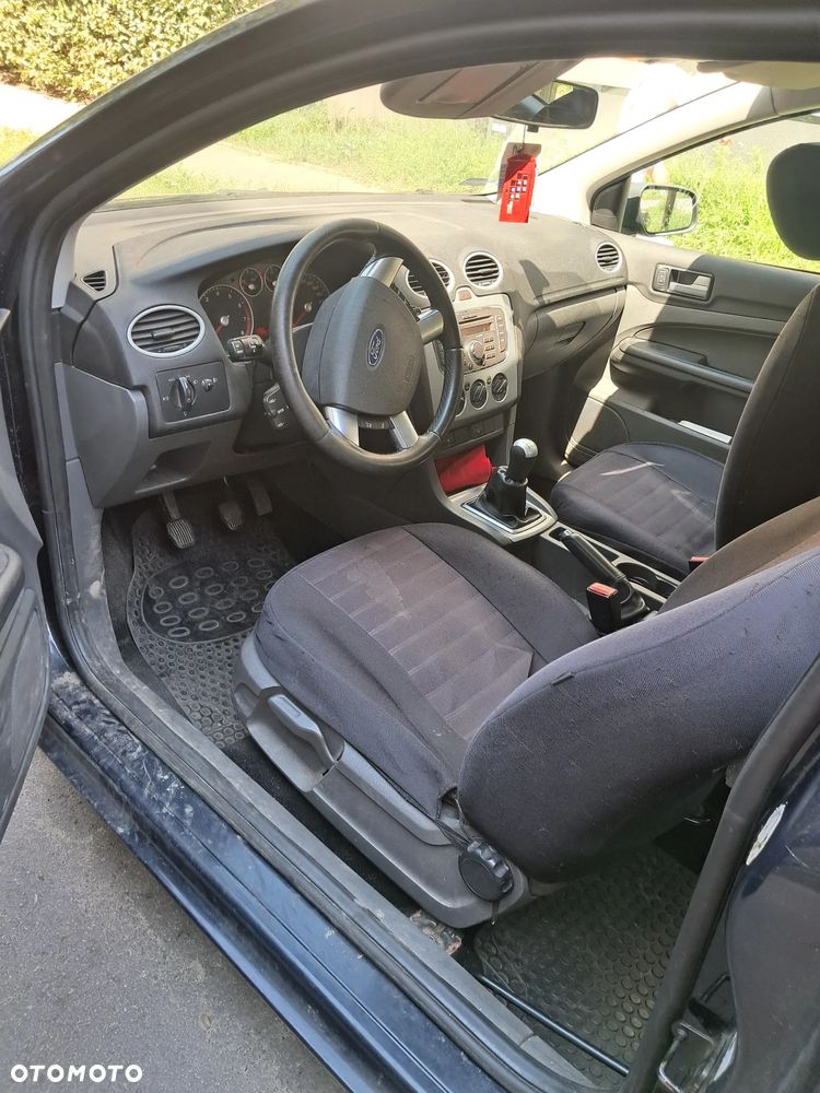 Ford Focus 1.4 Trend - 3