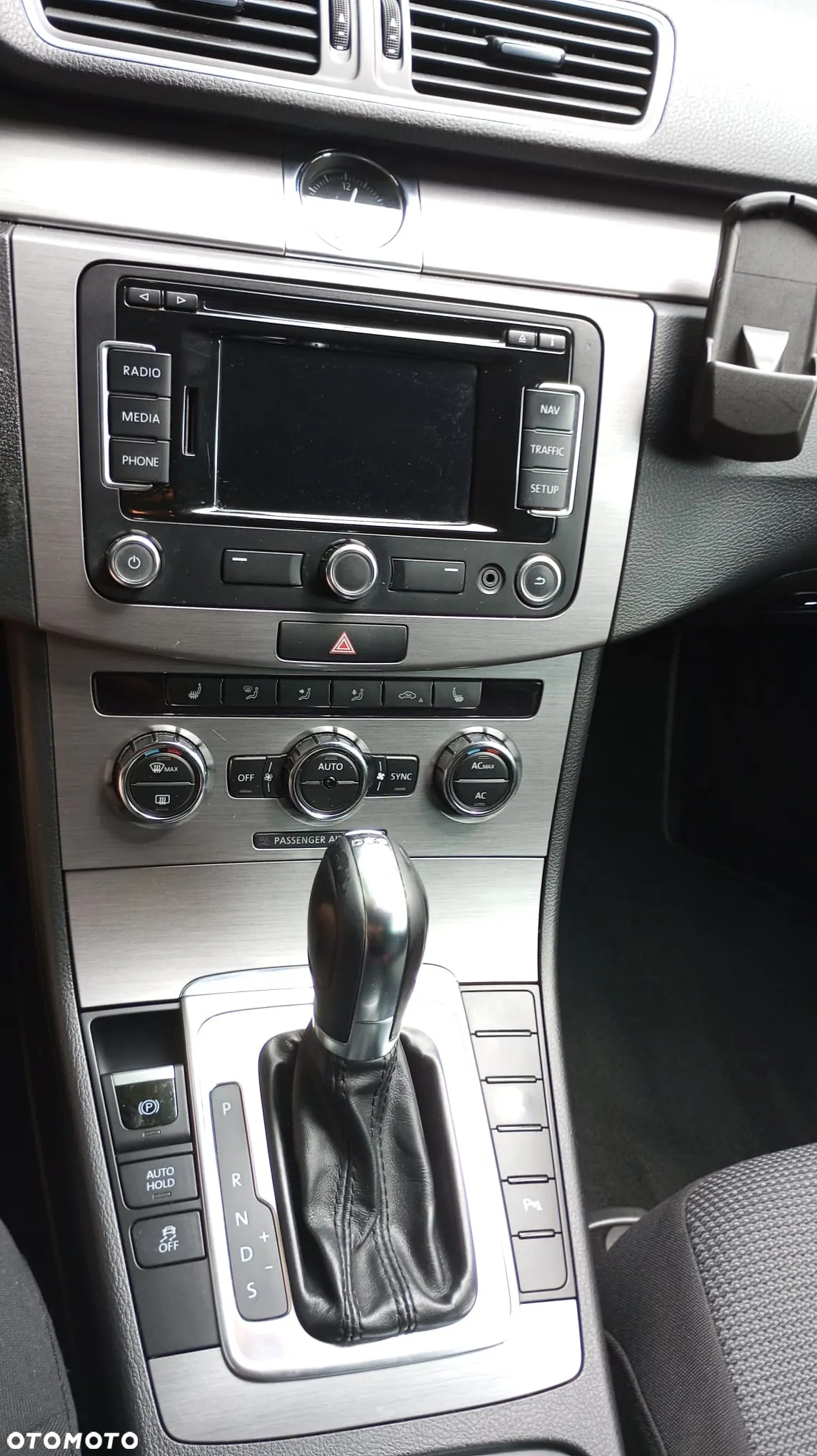 Volkswagen Passat 2.0 TDI Comfortline DSG - 14