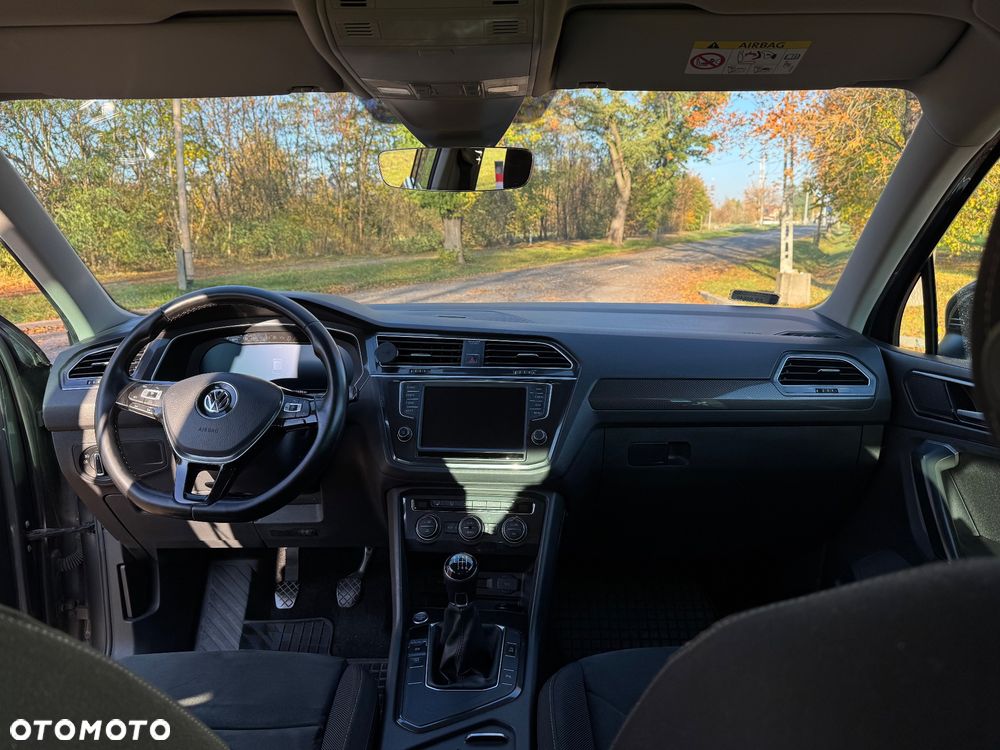Volkswagen Tiguan - 13