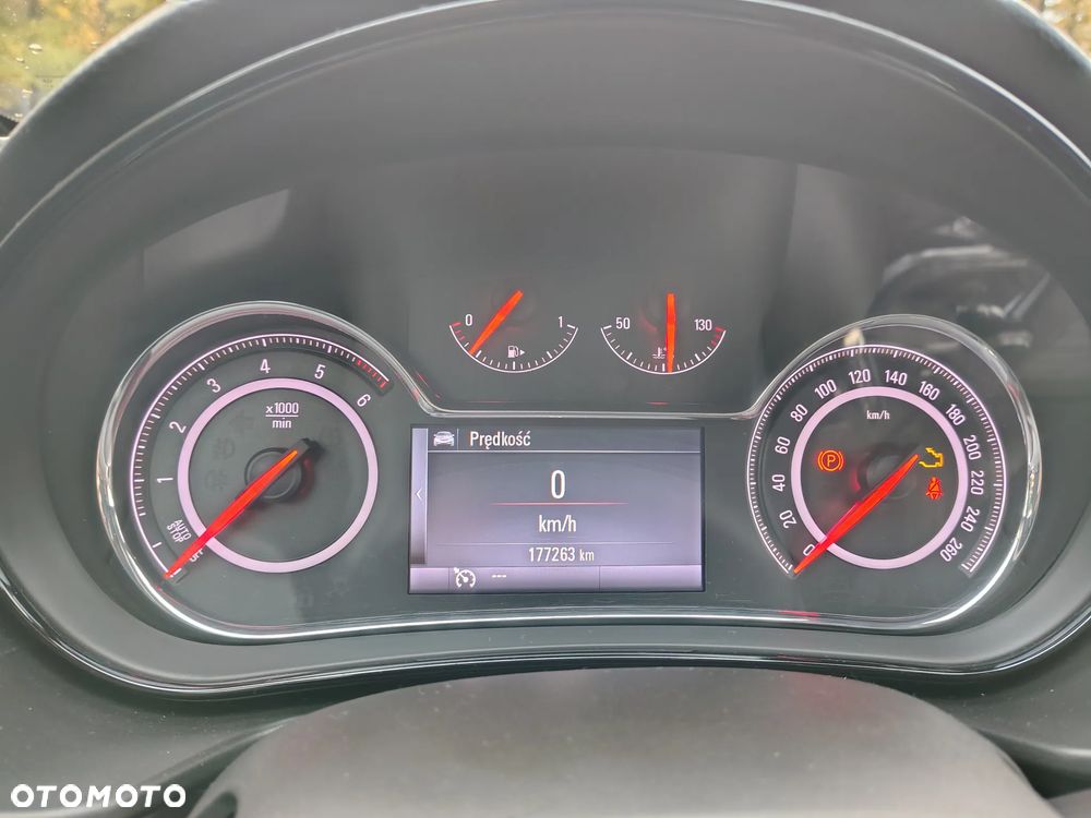 Opel Insignia 2.0 CDTI Cosmo S&S - 20