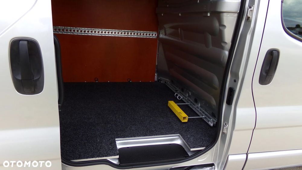 Opel VIVARO 2.0 115KM * LONG * KLIMA * JAK NOWY ! - 23