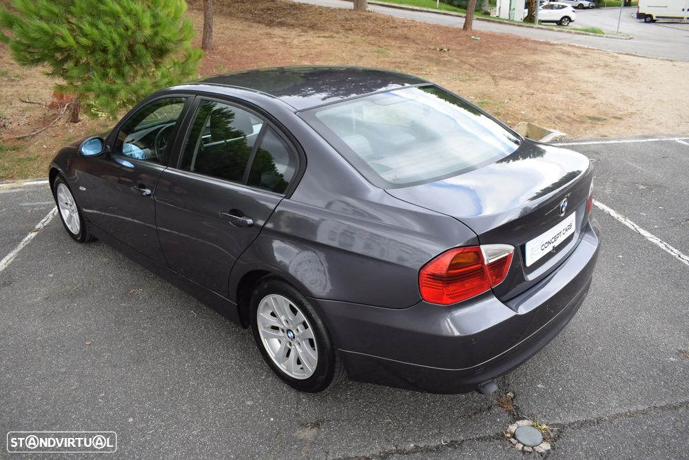 BMW 318 d Exclusive - 26