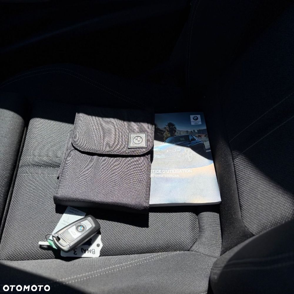 BMW Seria 3 - 36