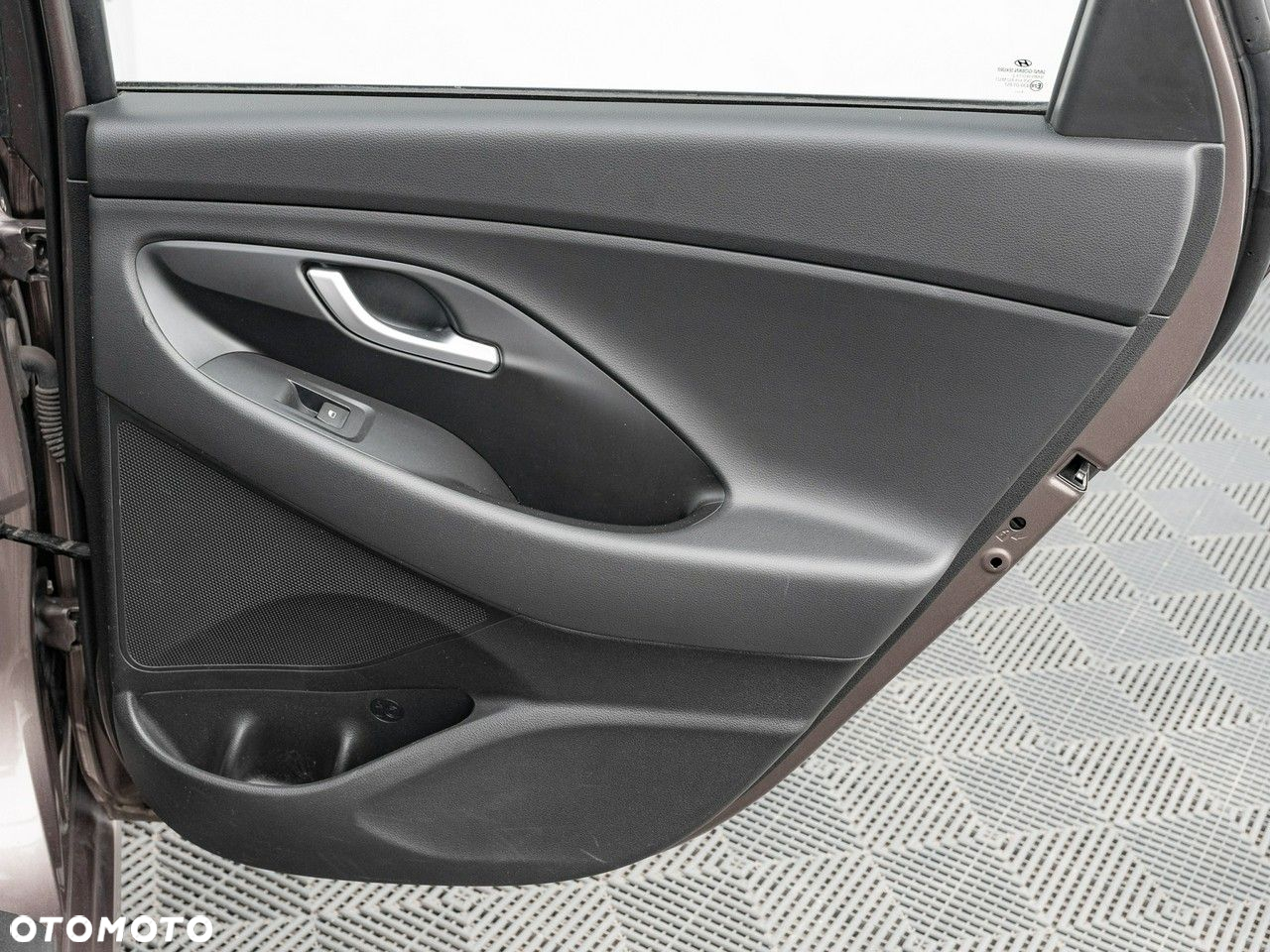 Hyundai i30 1.0 T-GDI Classic + DCT - 27