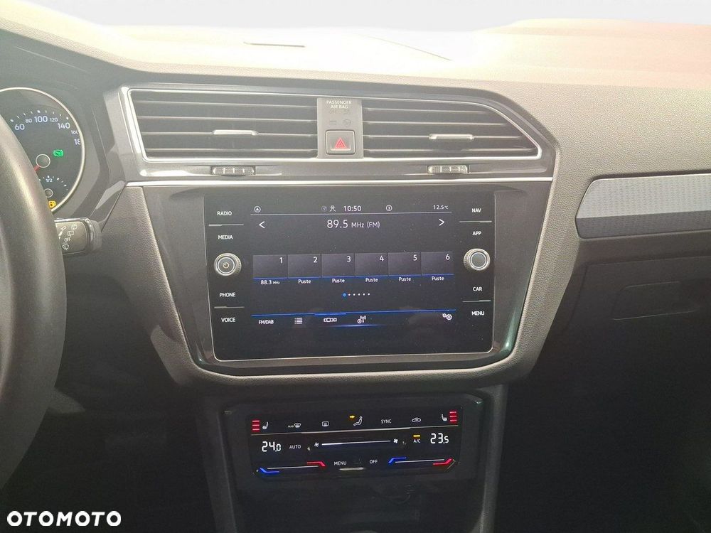 Volkswagen Tiguan - 21