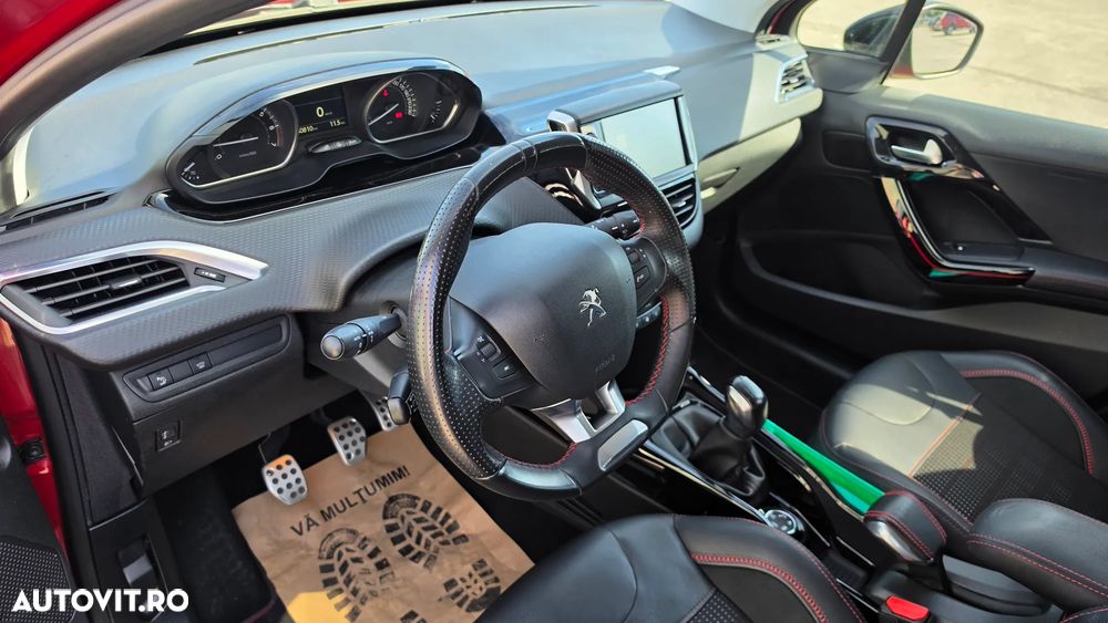 Peugeot 2008 1.2 PureTech Turbo GT-Line - 12