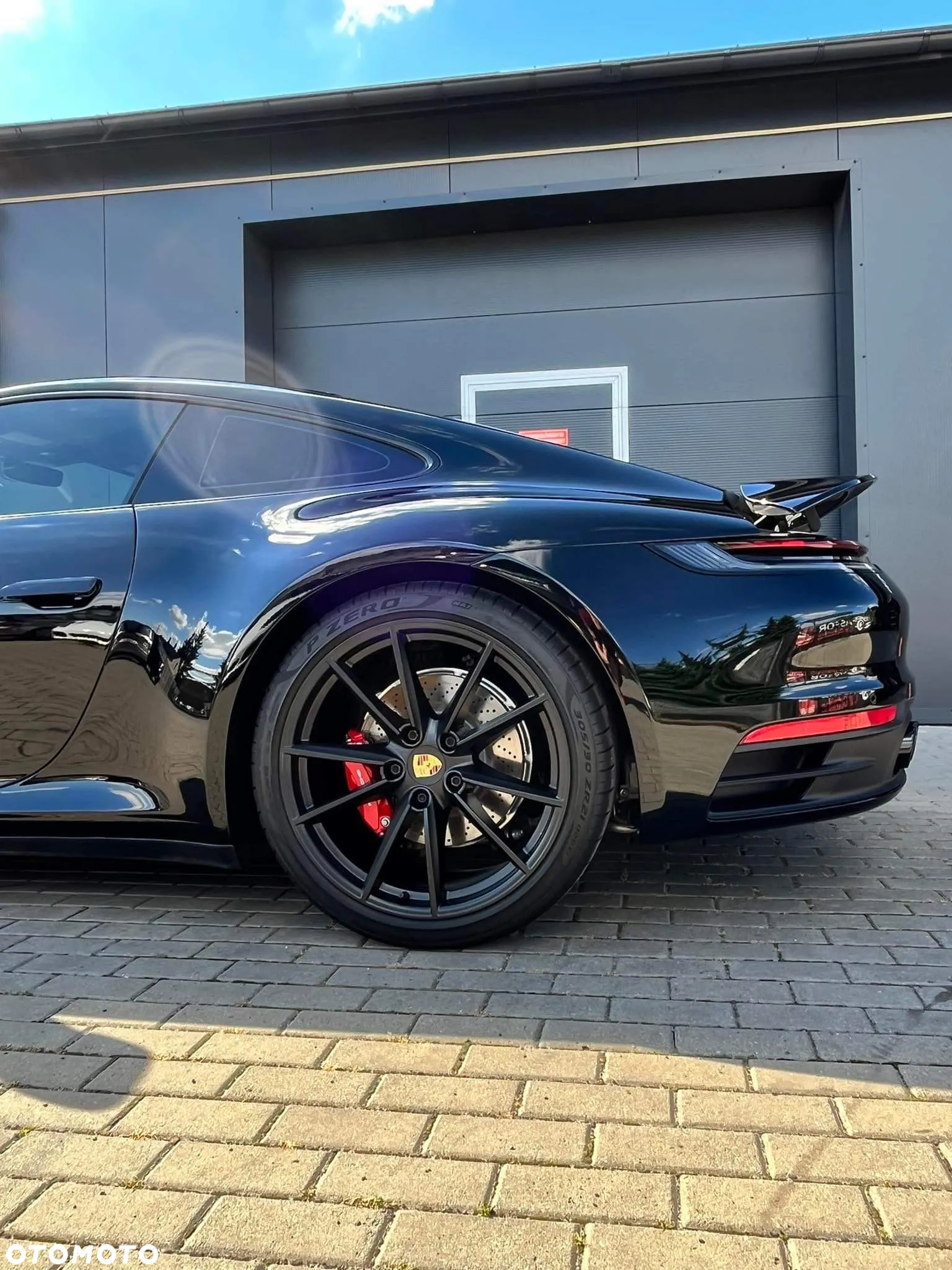 Porsche 911 Carrera 4S - 3