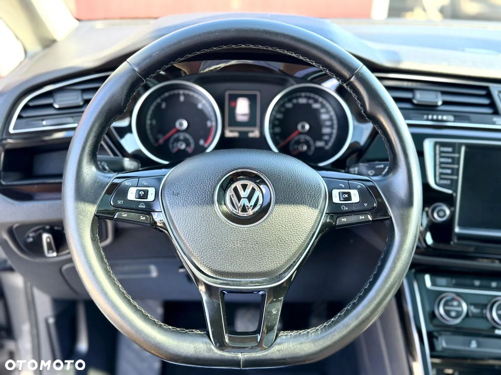 Volkswagen Touran 2.0 TDI SCR (BlueMotion Technology) DSG Highline - 39