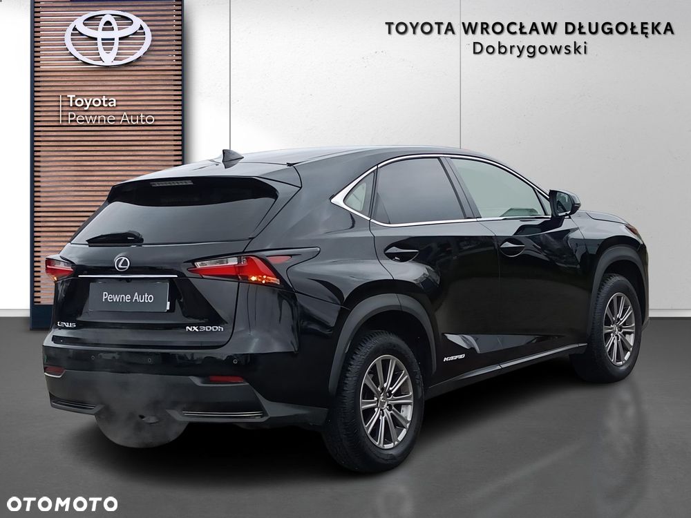 Lexus NX 300h Elite 2WD - 7