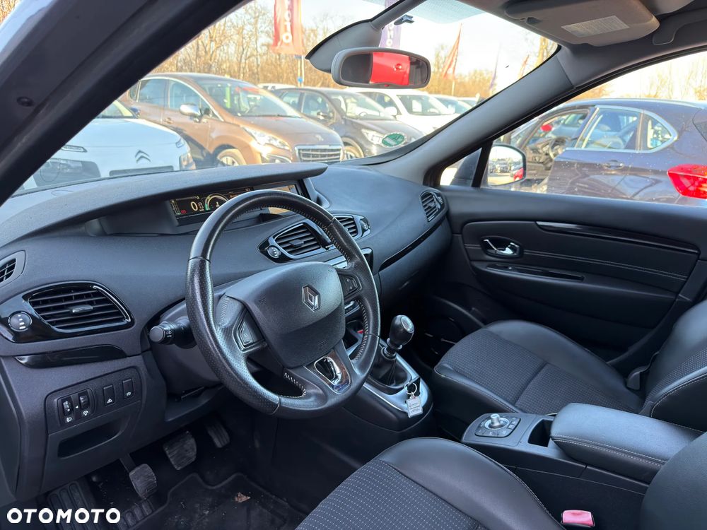 Renault Grand Scenic Gr 1.6 dCi Energy Bose - 23