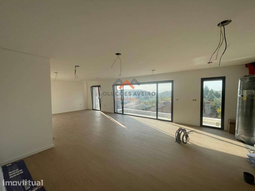 Apartamento T3 Novo e Pronto a Habitar - Centro de Esgueira - Grande imagem: 4/11