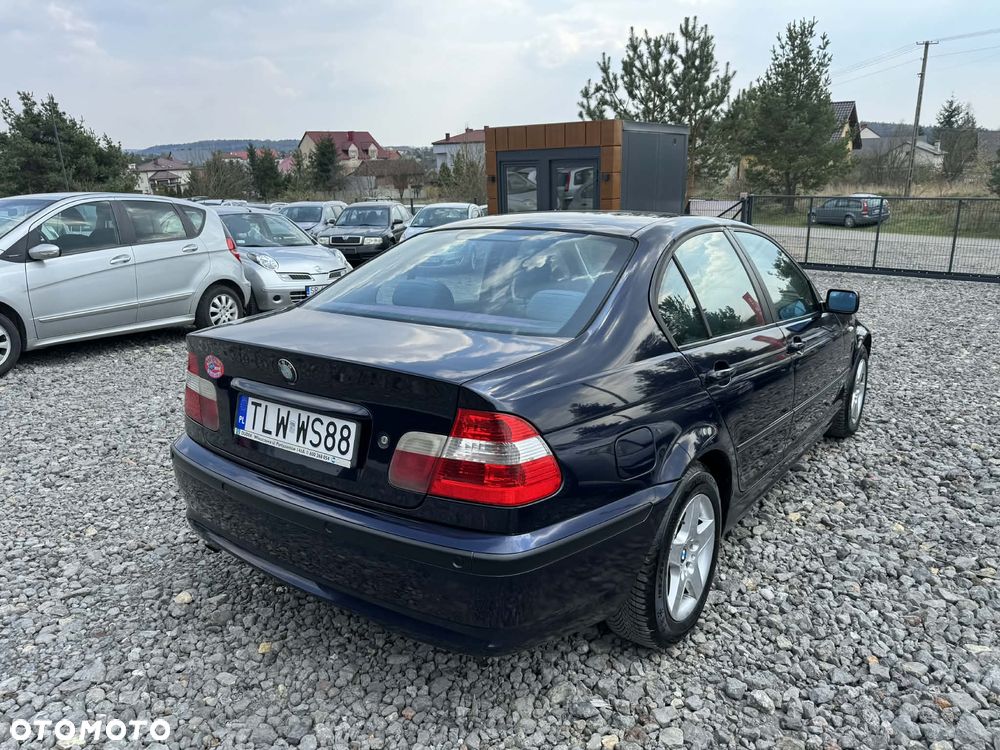 BMW Seria 3 318i - 8