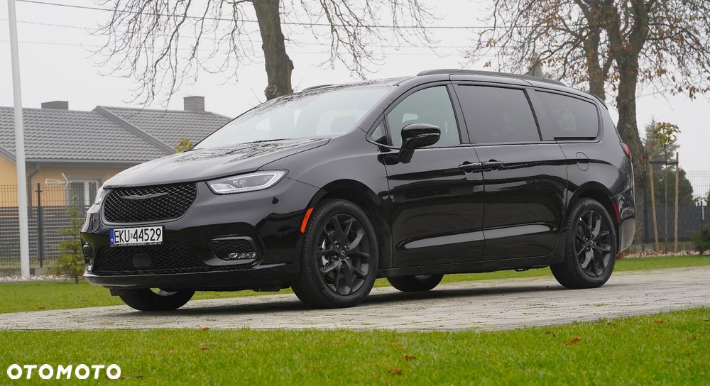 Chrysler Pacifica - 15