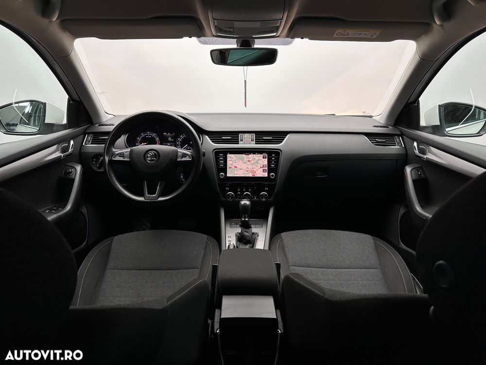 Skoda Octavia 1.5 TSI e-TEC DSG Edition - 6