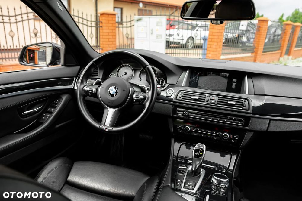 BMW Seria 5 525d xDrive Sport-Aut Modern Line - 26