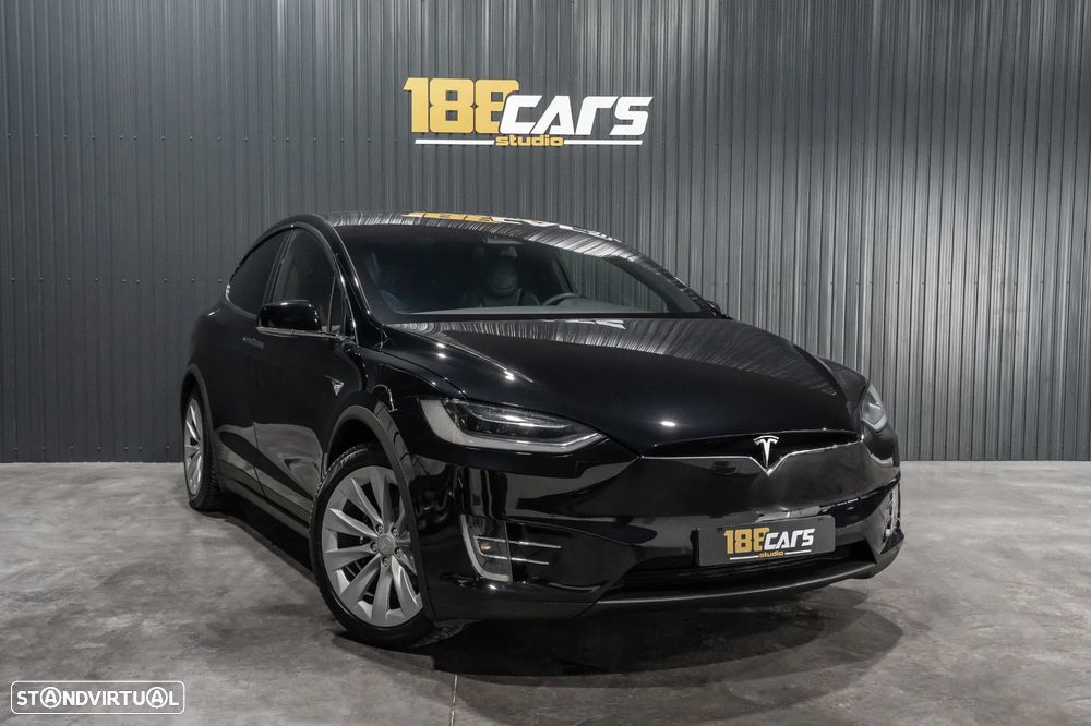 Tesla Model X 100D - 38