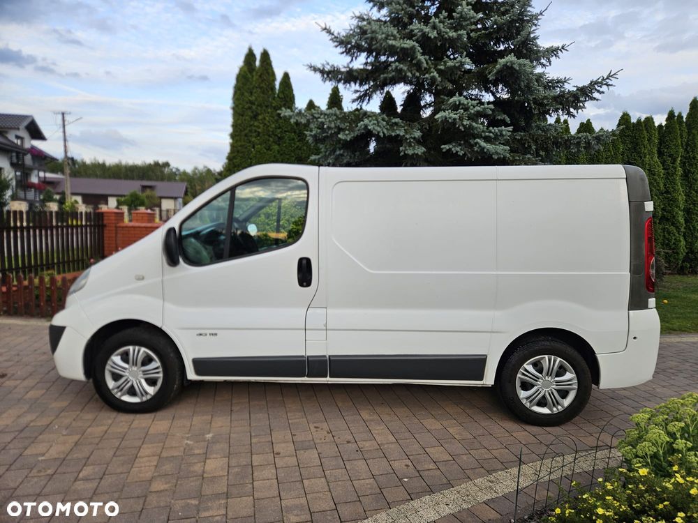 Renault Trafic - 2