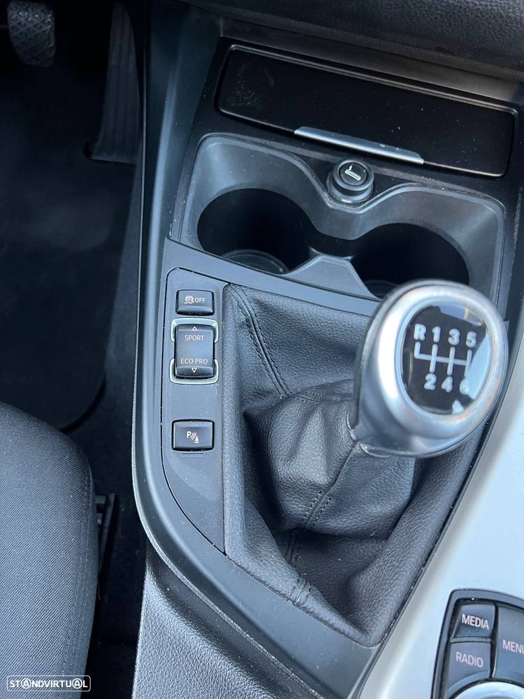 BMW 118 d Urban Line - 12