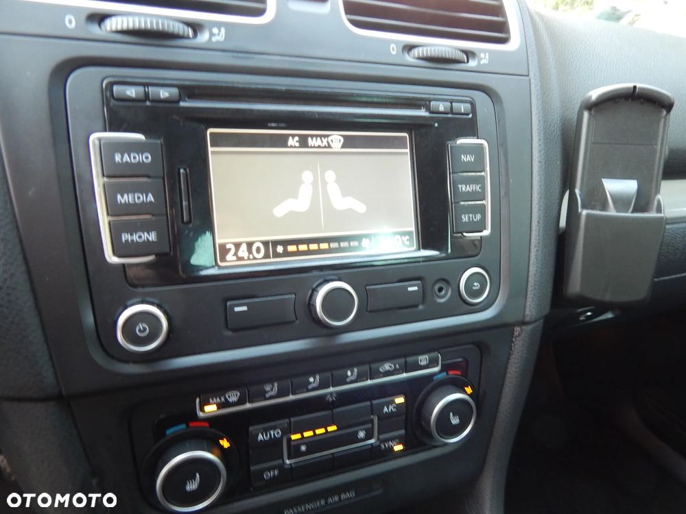 Volkswagen Golf 2.0 TDI DPF BlueMotion Technology MATCH - 20