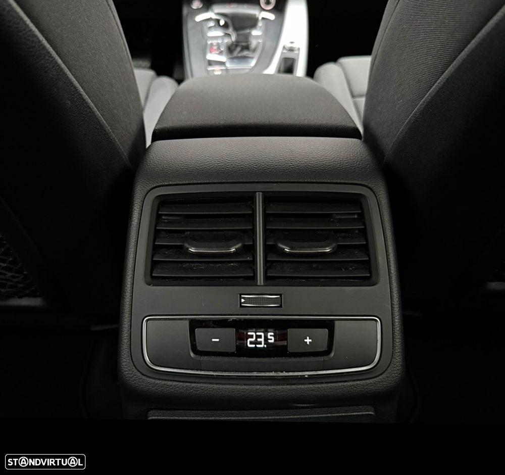 Audi A4 Avant 2.0 TDI quattro S-line S tronic - 25