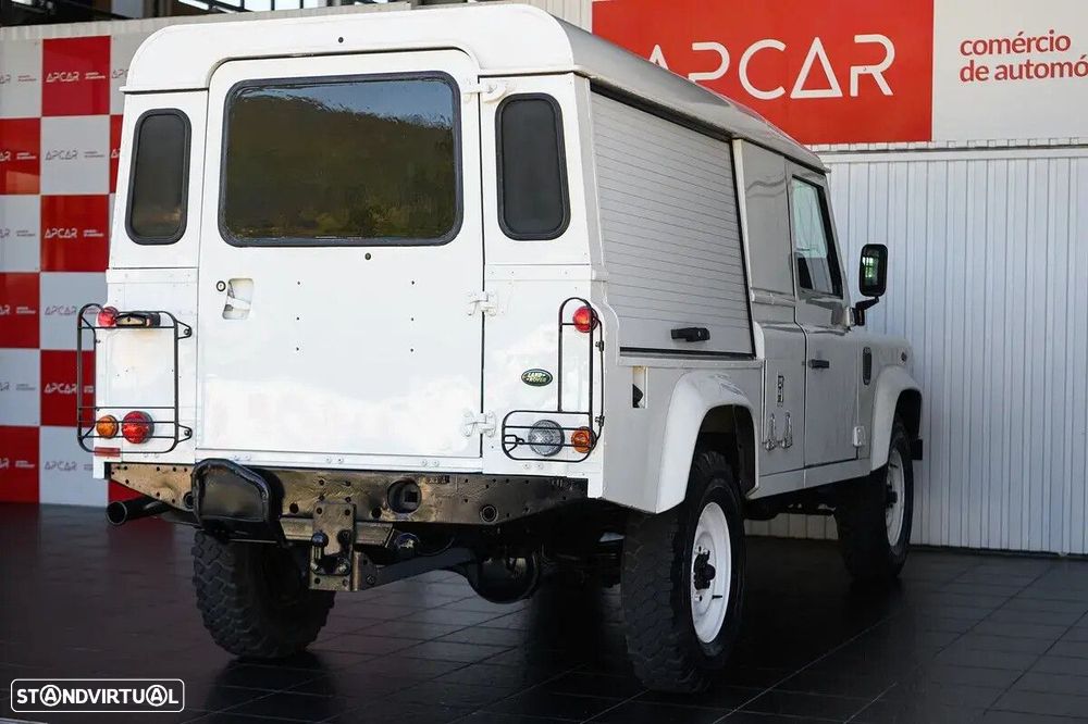 Land Rover Defender 90 2.5 Td5 E - 4