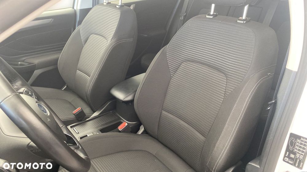 Ford Focus 1.0 EcoBoost mHEV Titanium X - 17