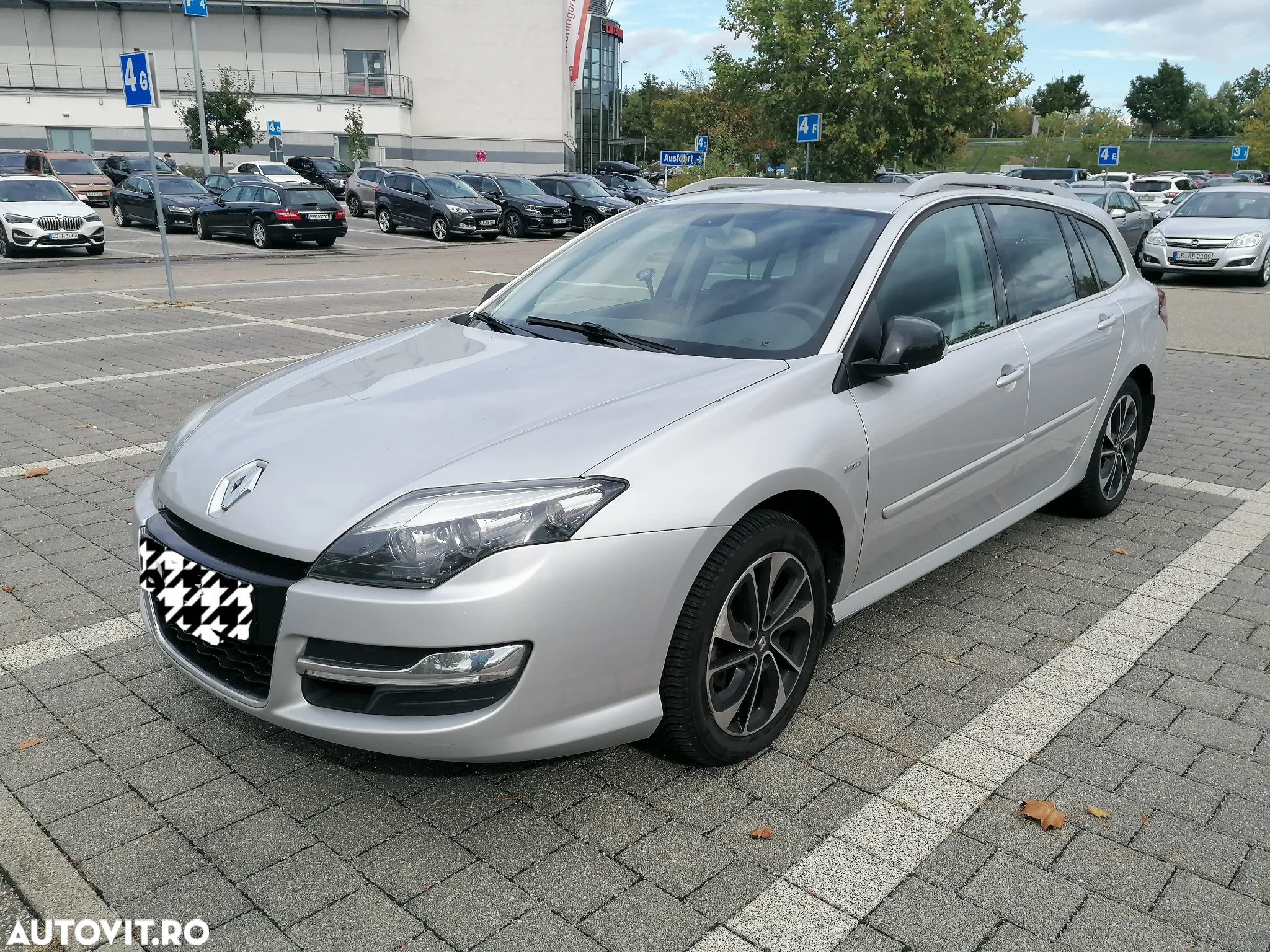 Renault Laguna Grandtour dCi 110 FAP EDC Bose Edition - 7