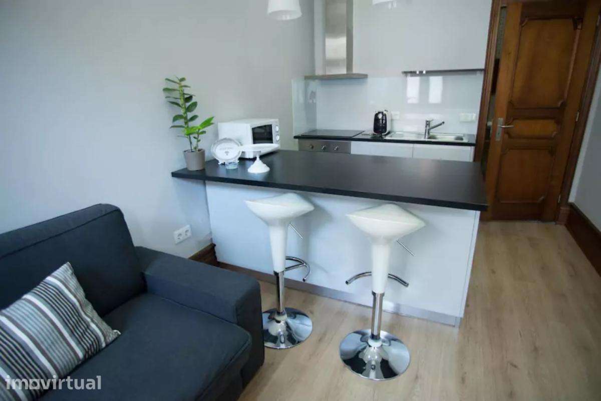 Apartamento com 1 quartos - localizado em Mafamude Porto - Grande imagem: 3/21