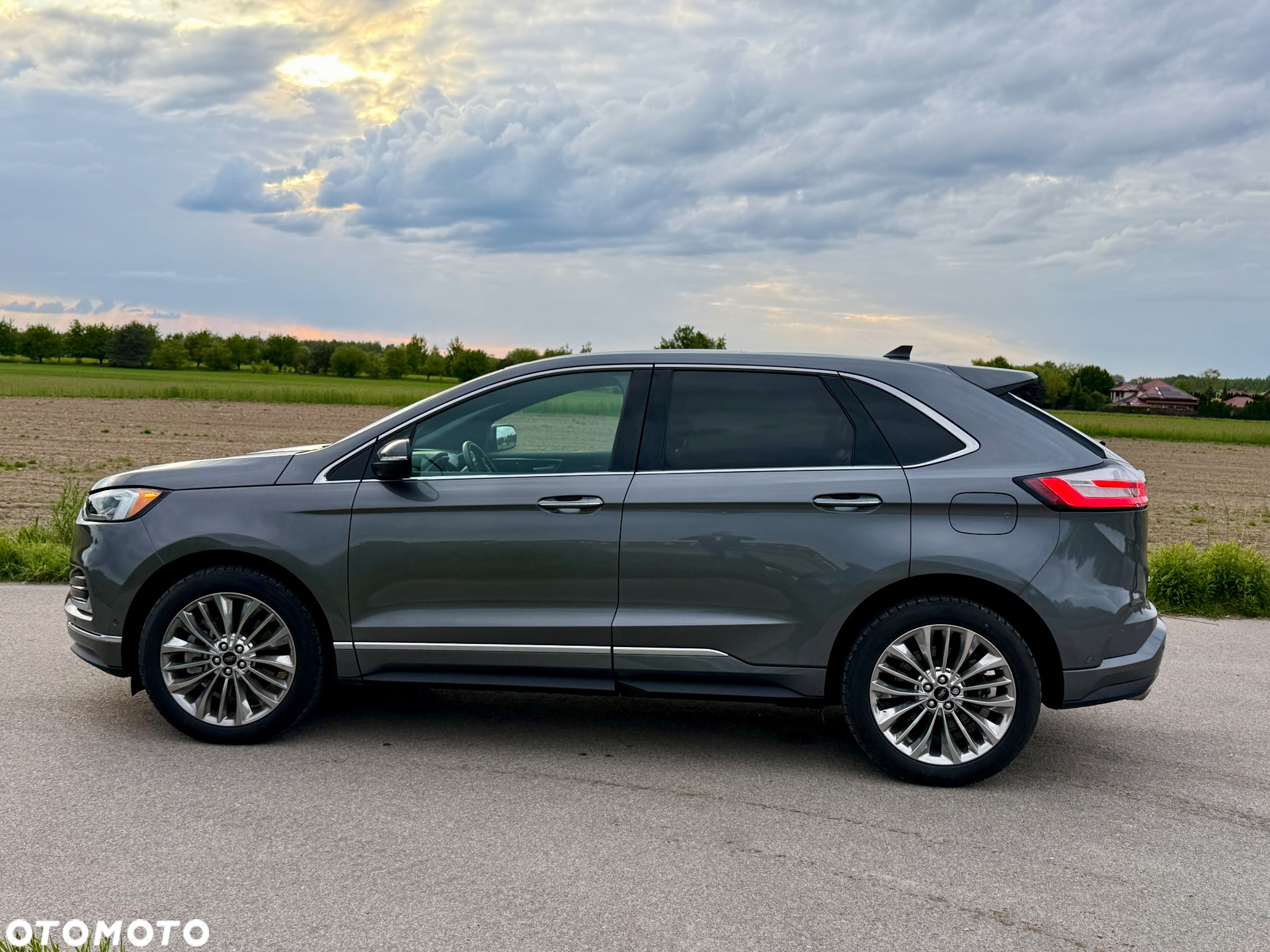 Ford Edge - 4