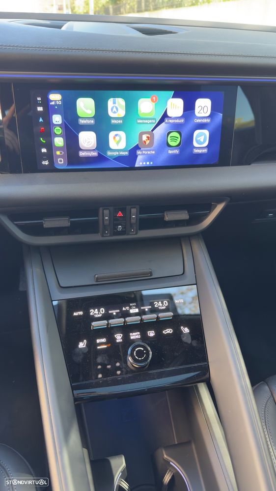 Porsche Macan Electric 4 - 21